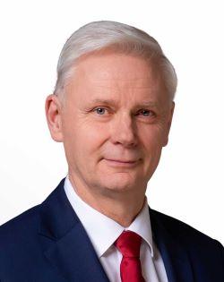 Przewodniczący Rady Przemysław Biesek-Talewski